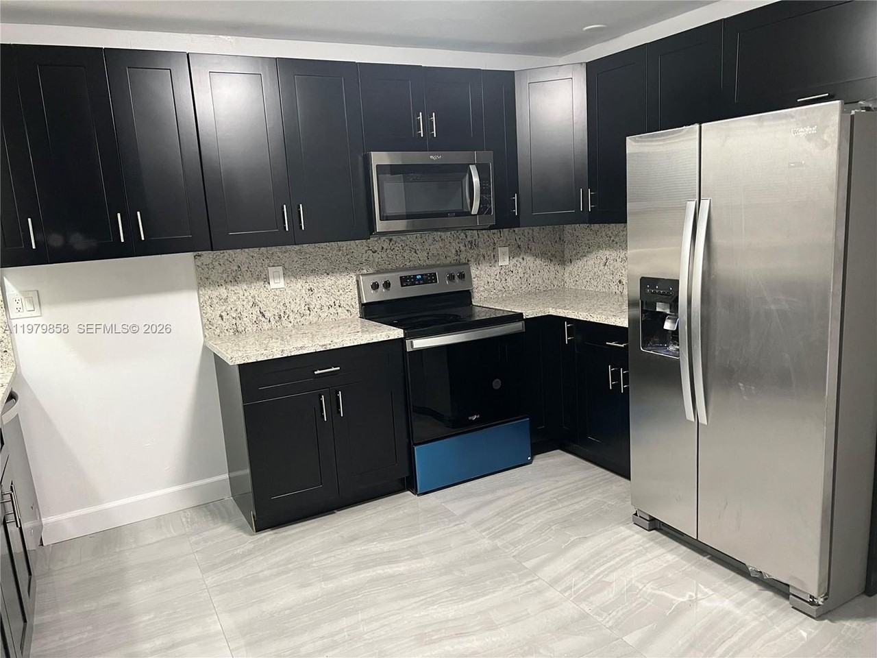 7520 Nw 44th Ct - Photo 3 of 12