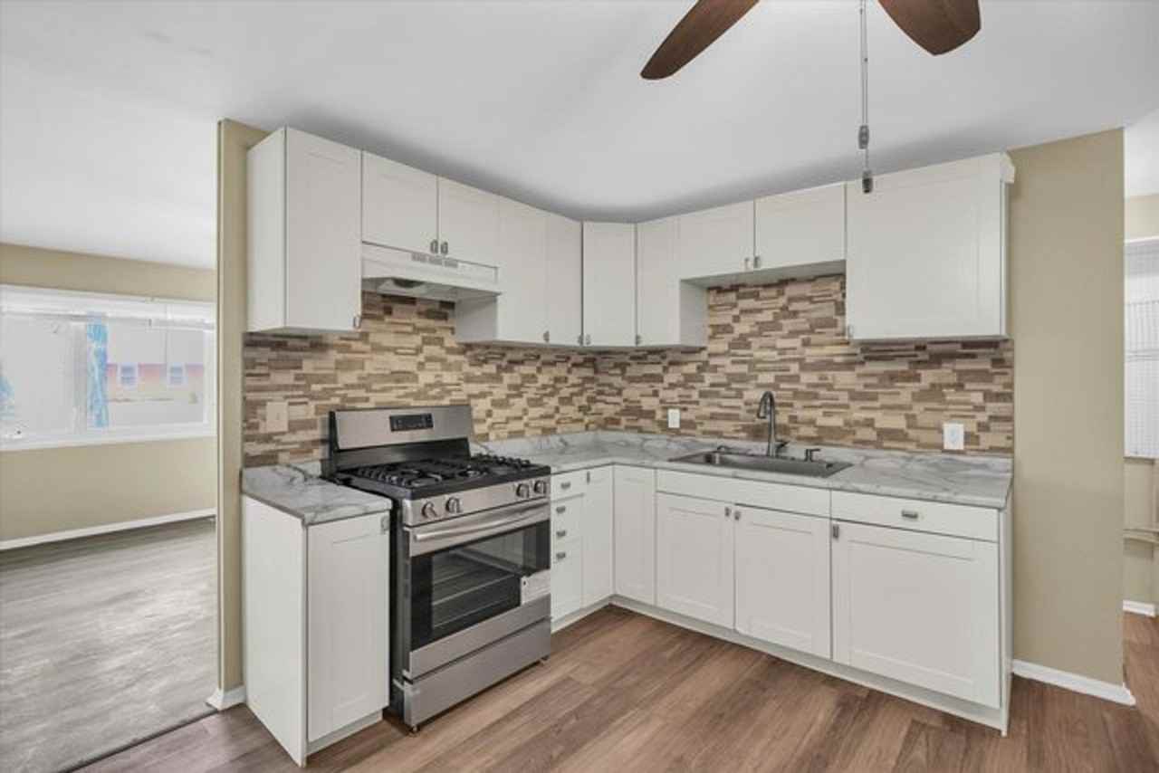 304 Dodson Dr S - Photo 4 of 6