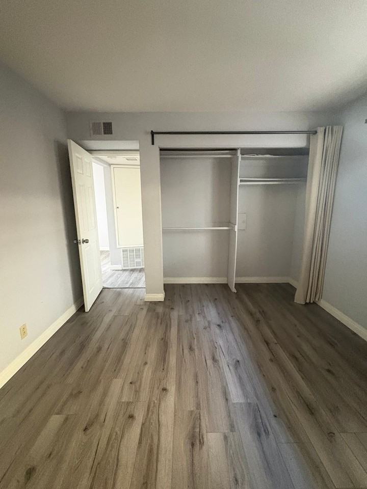 3958 Louisiana St #1 - Photo 5 of 12