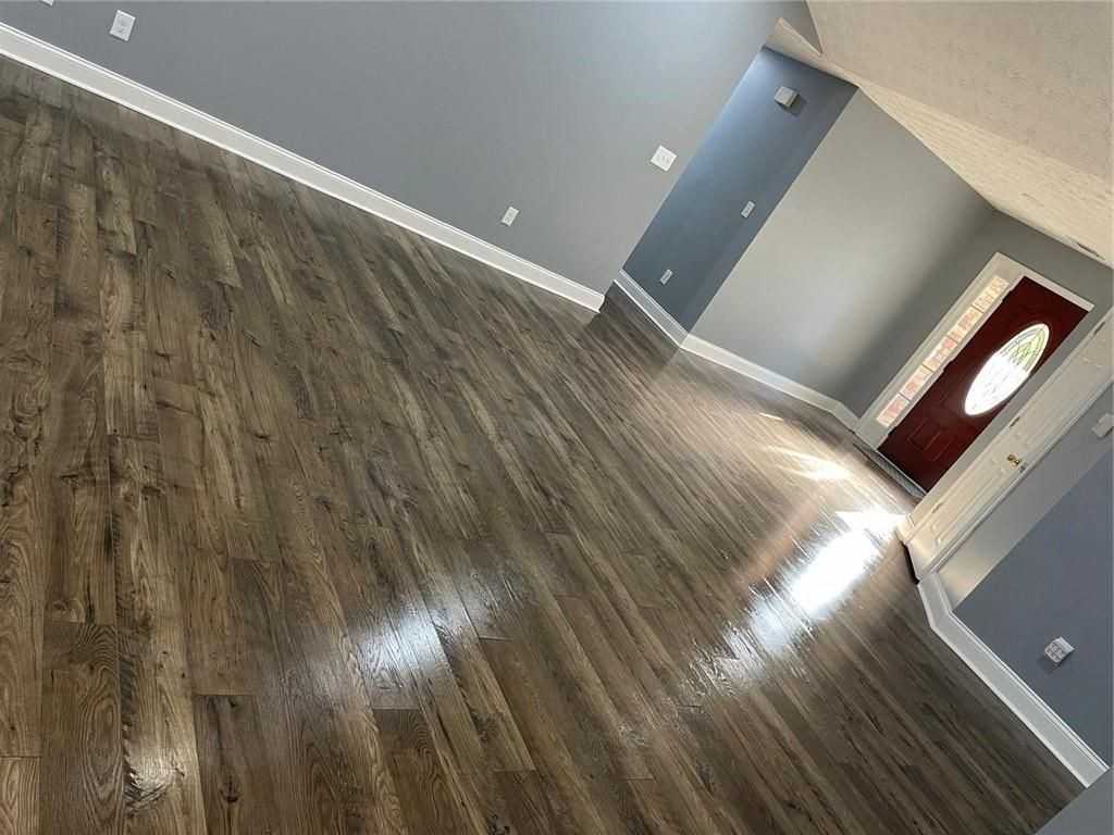 4215 Hamilton Walk Dr - Photo 7 of 20