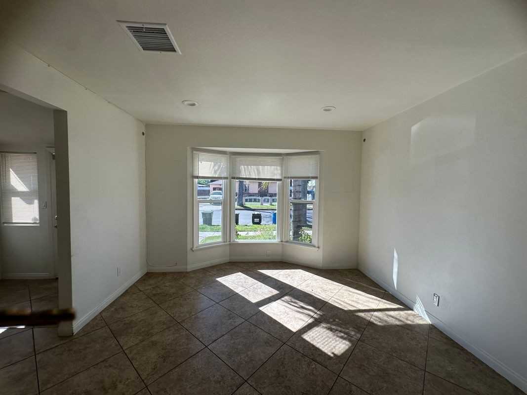 8156 Tilden Ave - Photo 4 of 18