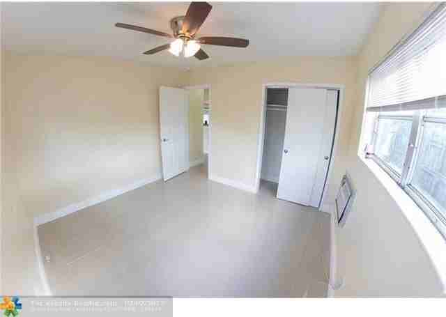 4108 SW 21st Street Street - Photo 2 of 8