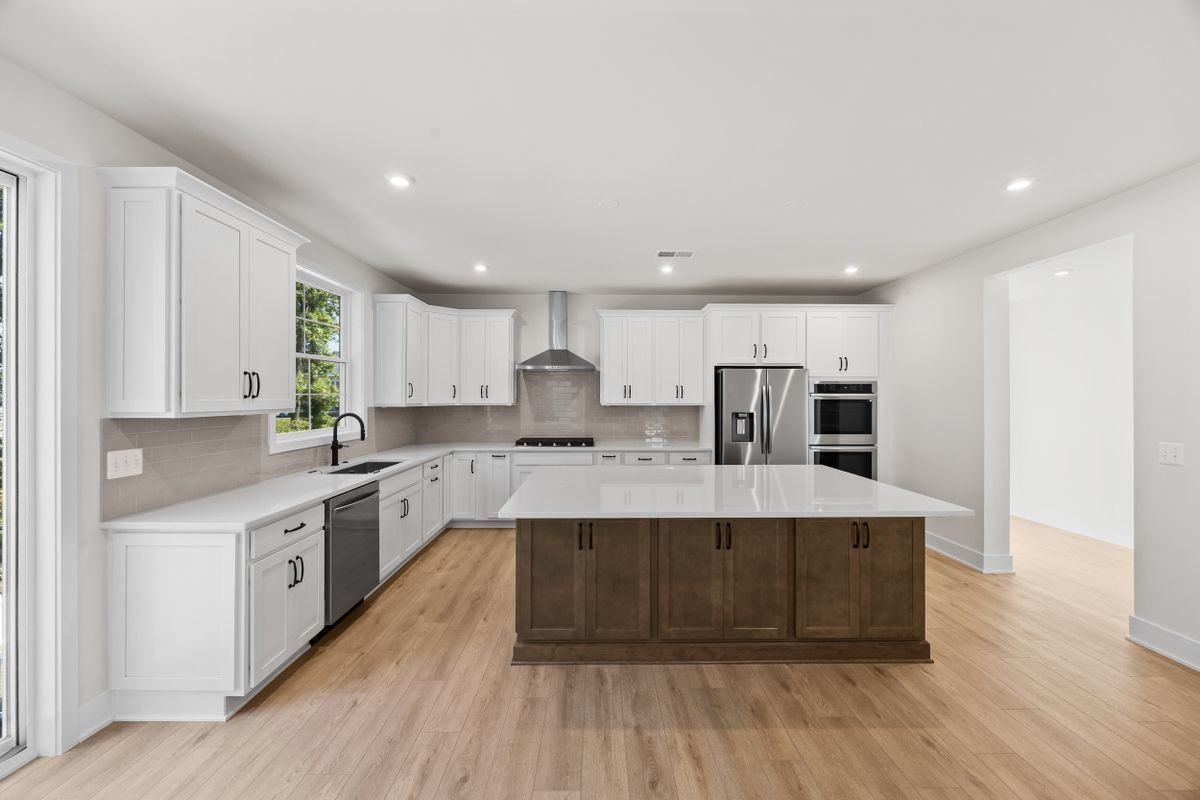 104 Alabaster Ln - Photo 6 of 44