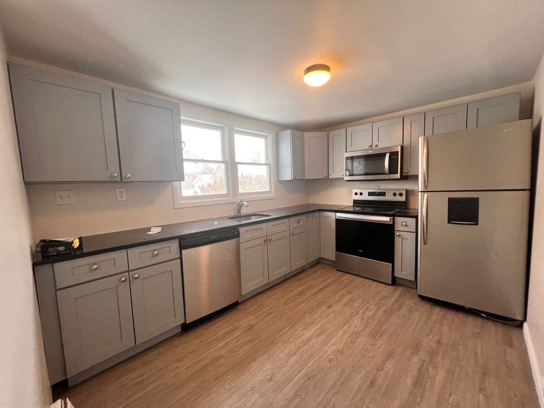 1983 Central Ave - Photo 3 of 12