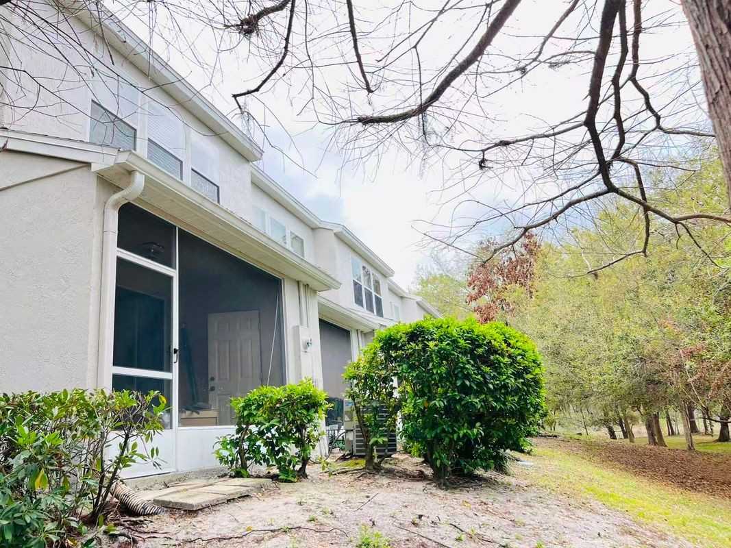 914 Vineland Pl - Photo 2 of 20