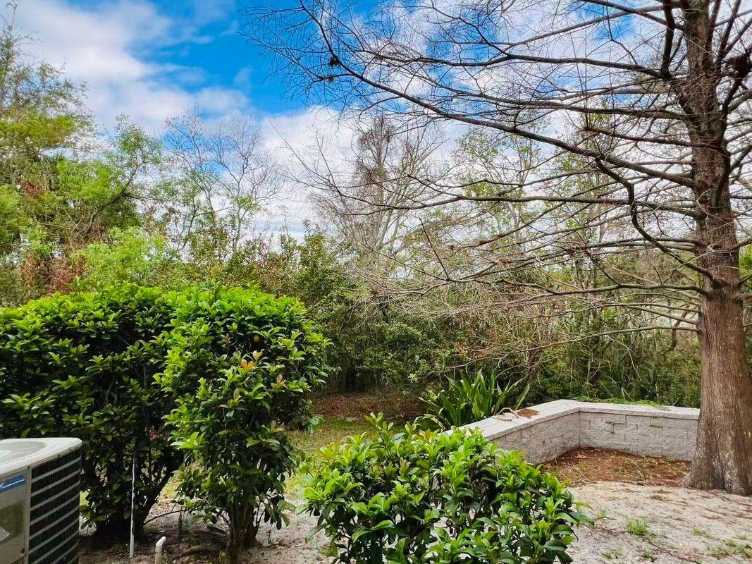 914 Vineland Pl - Photo 4 of 20