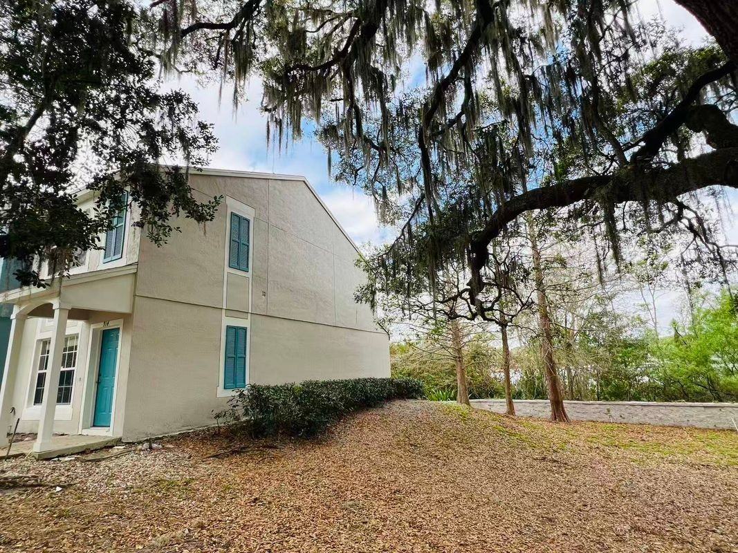 914 Vineland Pl - Photo 5 of 20