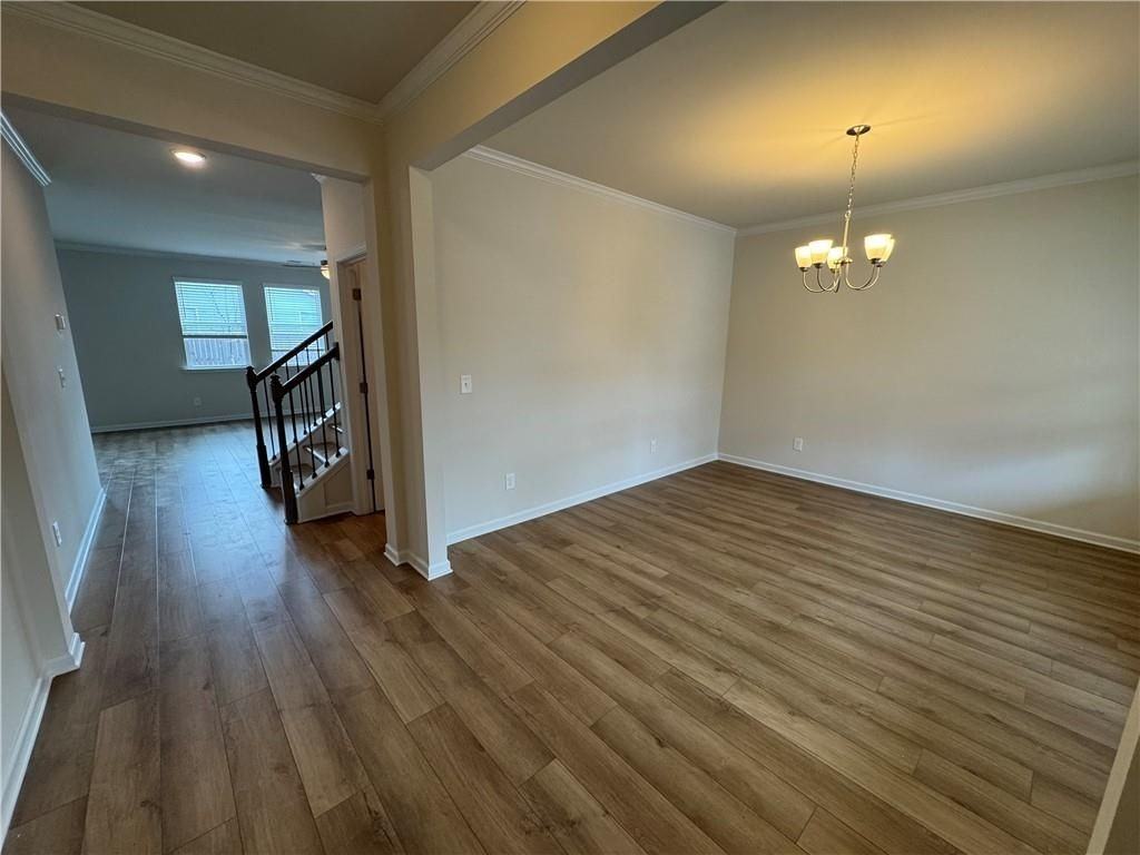 1129 Georgian Point Dr - Photo 3 of 38