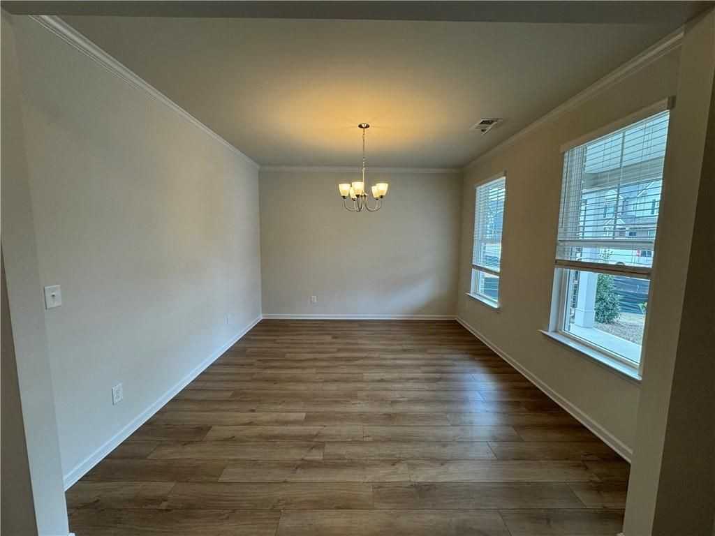 1129 Georgian Point Dr - Photo 4 of 38