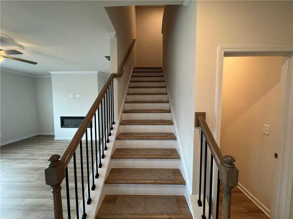 1129 Georgian Point Dr - Photo 7 of 38