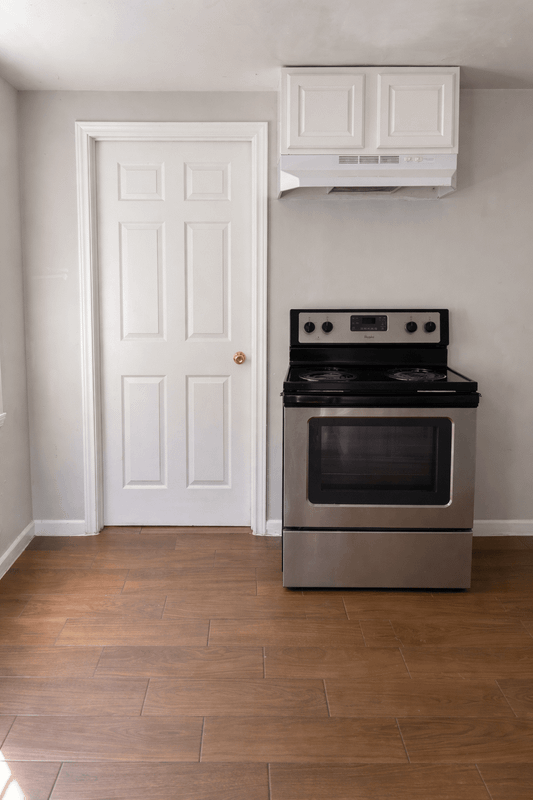1901 40th St ##3 - Photo 2 of 10