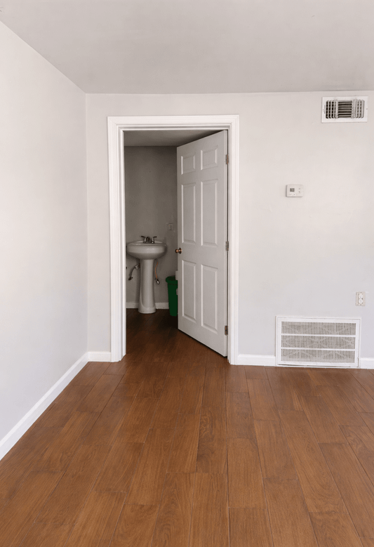 1901 40th St ##3 - Photo 4 of 10