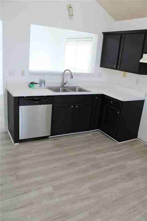 2400 Miller Oaks Cir - Photo 4 of 23