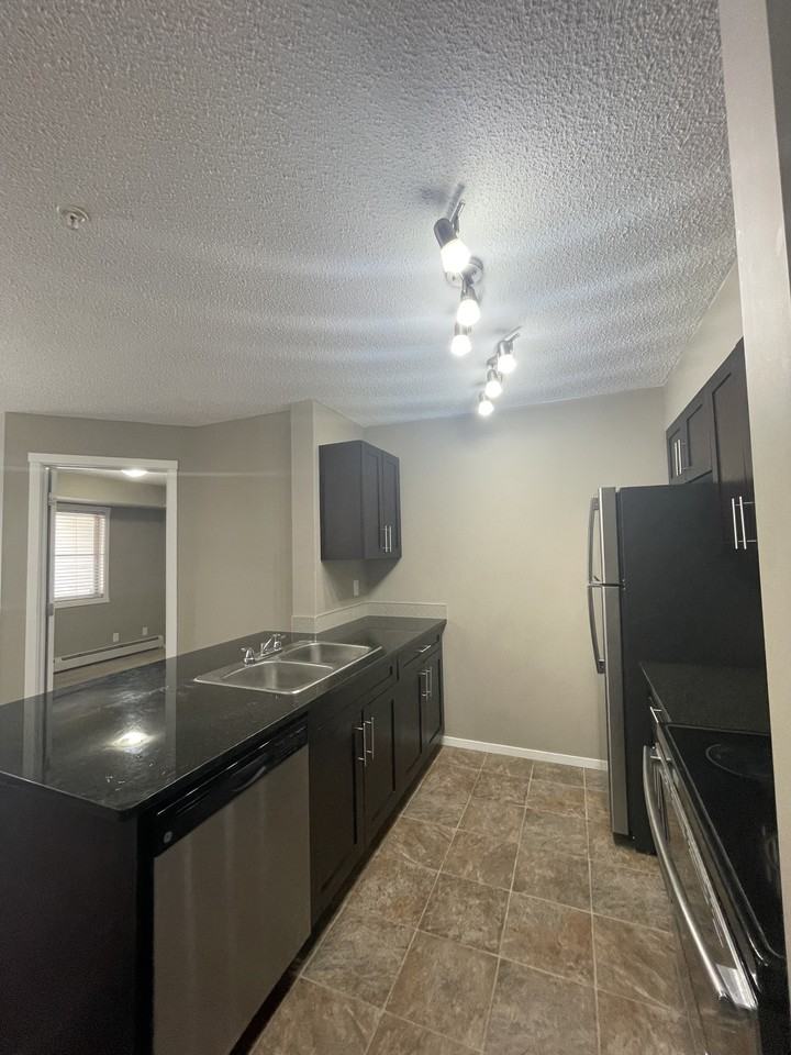 206-5804 Mullen Pl Sw #206 - Photo 7 of 16