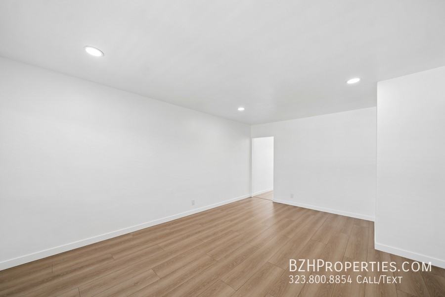 252 S New Hampshire Ave - Photo 4 of 12