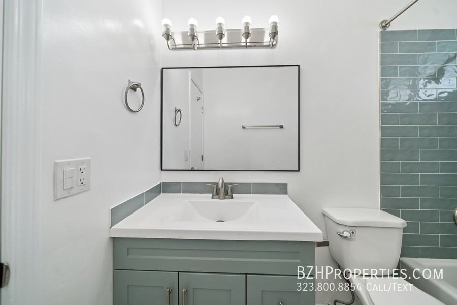 252 S New Hampshire Ave - Photo 7 of 12