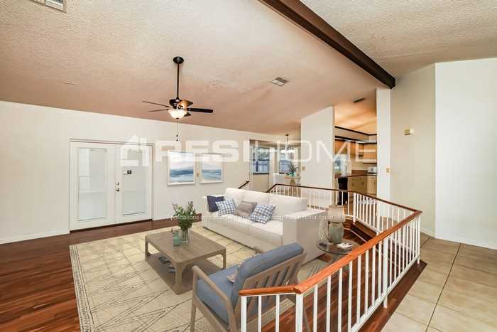 1100 Godfrey Ave - Photo 5 of 17