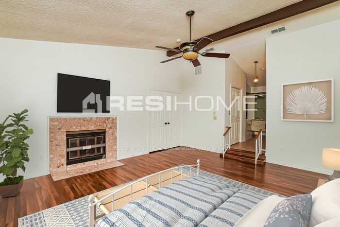 1100 Godfrey Ave - Photo 6 of 17