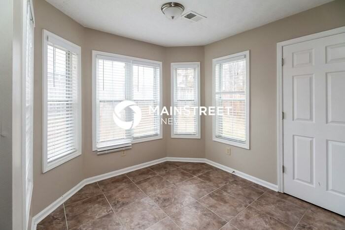 1442 Starling Ct - Photo 5 of 15