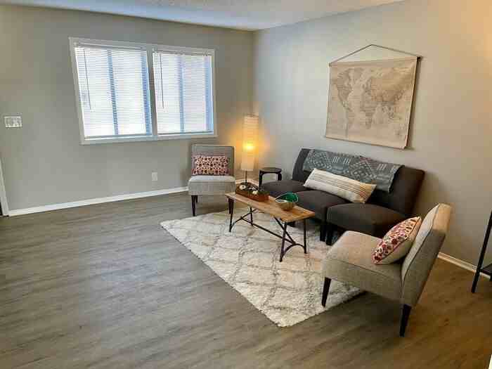 1029 Harold Dr - Photo 5 of 22