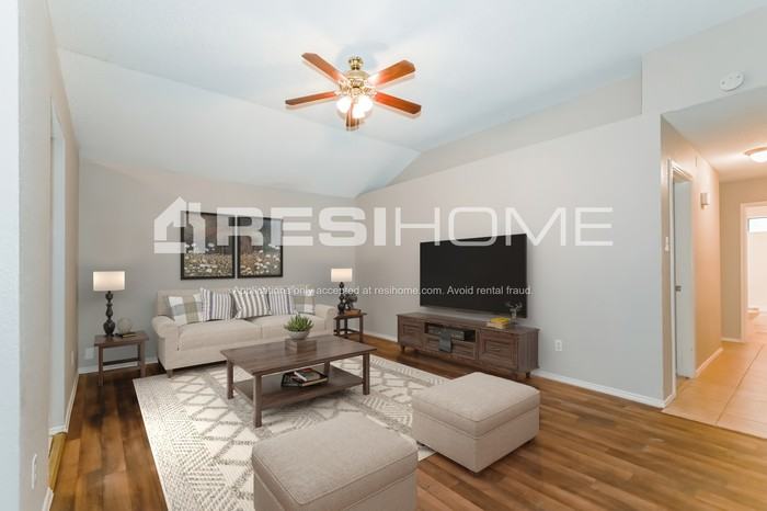 10503 Leroy Ct - Photo 4 of 16