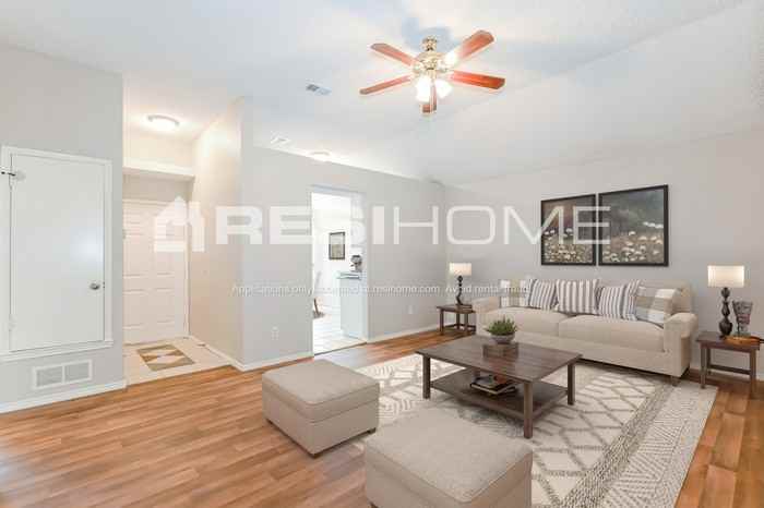 10503 Leroy Ct - Photo 5 of 16