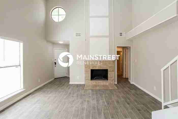 1429 Homestead Ln - Photo 3 of 16