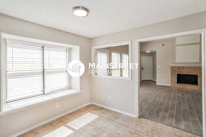 1429 Homestead Ln - Photo 5 of 16