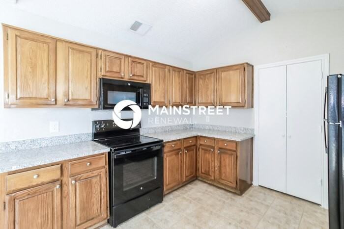 1429 Homestead Ln - Photo 6 of 16