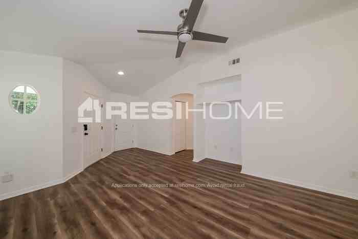 10616 Navigation Dr - Photo 7 of 24