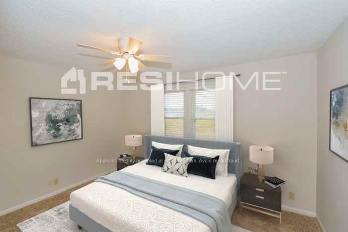 2592 Fairview Blvd - Photo 7 of 20