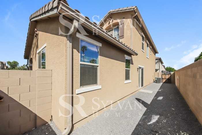 2629 N 73rd Dr - Photo 3 of 16