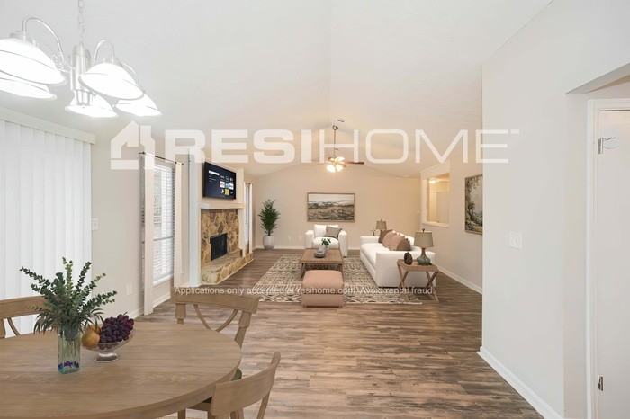 8837 Wesley Pl - Photo 4 of 17