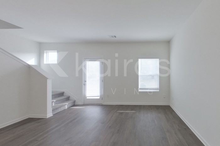 215 Long Island Dr Sw - Photo 4 of 21