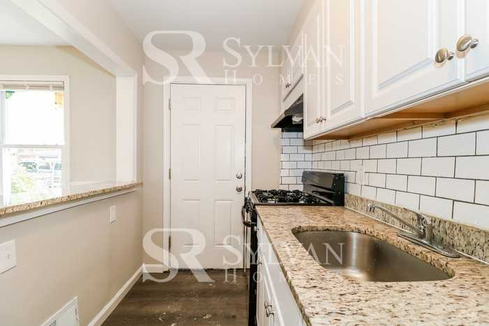 3646 Lyndale Ave - Photo 7 of 15