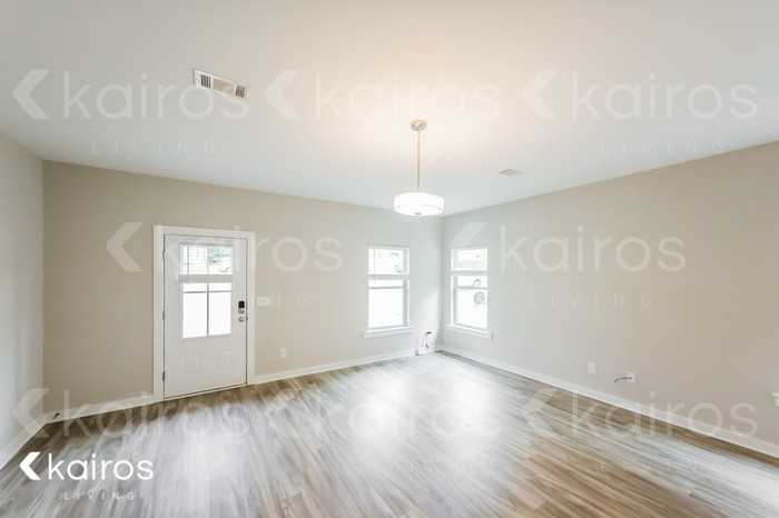 11506 Crimson Ridge Rd - Photo 4 of 16