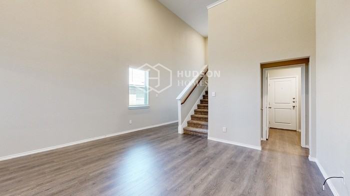 1102 Old Oaks Dr - Photo 3 of 34