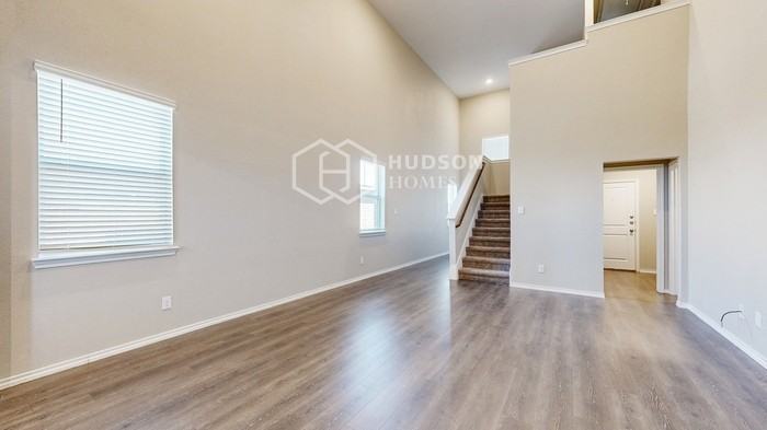 1102 Old Oaks Dr - Photo 5 of 34