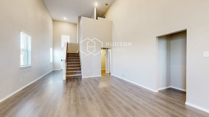 1102 Old Oaks Dr - Photo 6 of 34