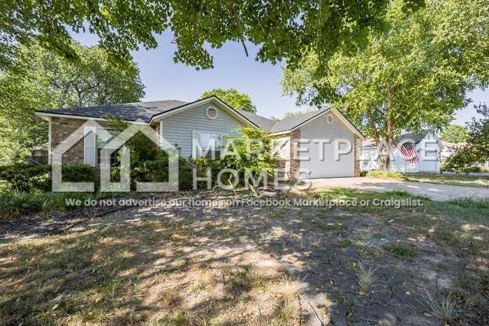 490 Aster Ave - Photo 3 of 29