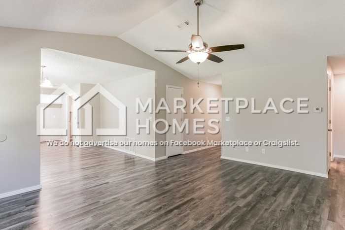 490 Aster Ave - Photo 5 of 29