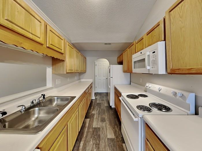 1622 Black Diamond Ct - Photo 7 of 24