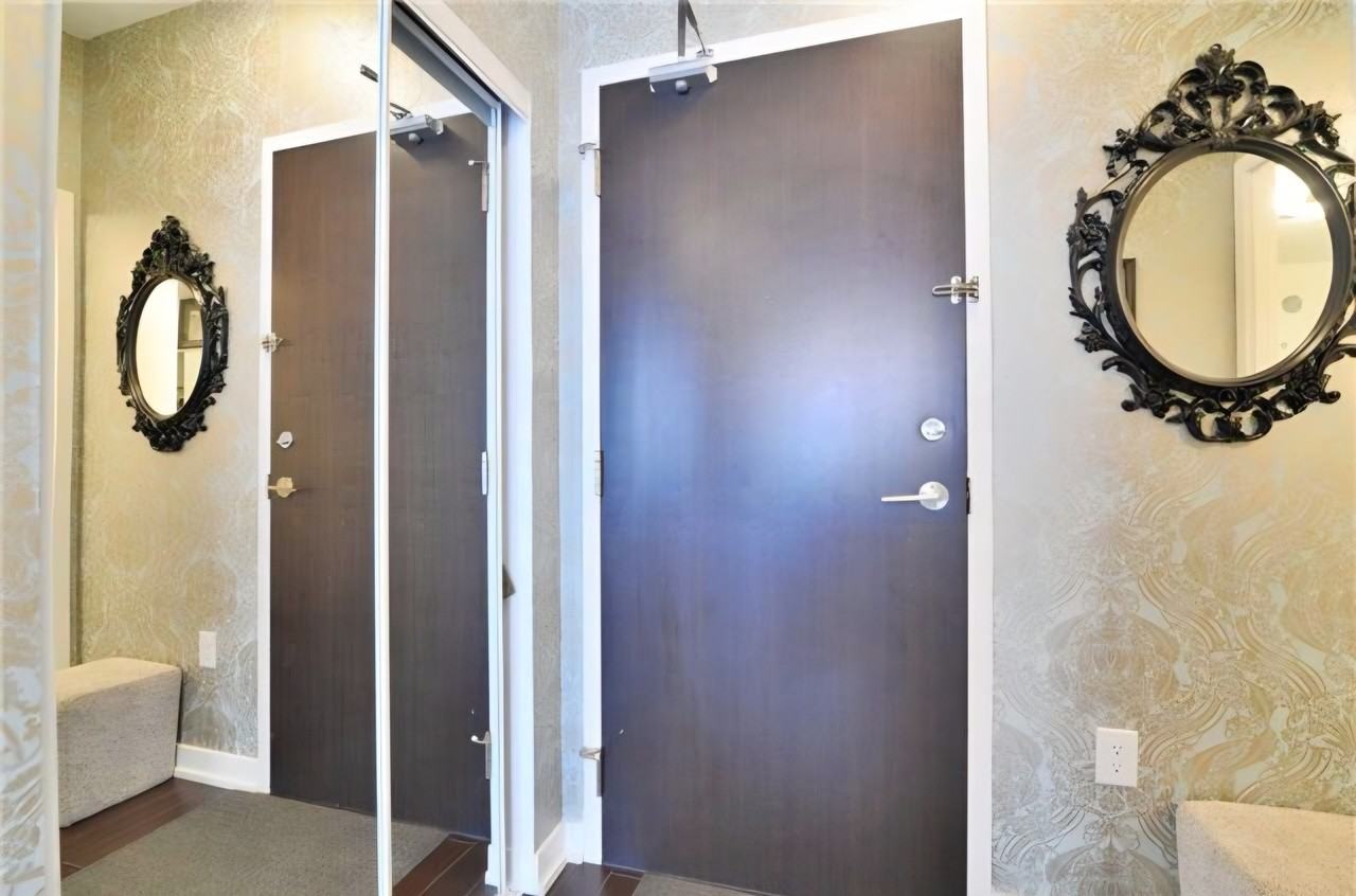 8 Dan Leckie Way #605 - Photo 3 of 16