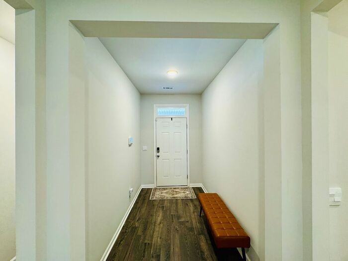 113 Branton Ct - Photo 3 of 33