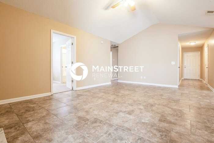 403 Lake Forest Dr - Photo 3 of 15