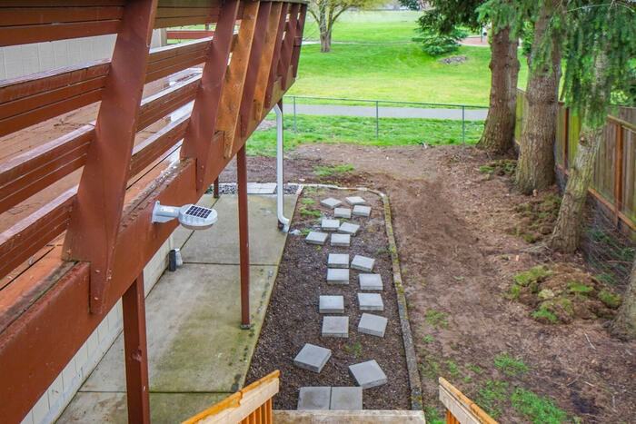 2413 Nw 111th St - Photo 3 of 27