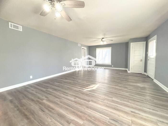 212 N 13th St #1 - Photo 2 of 8