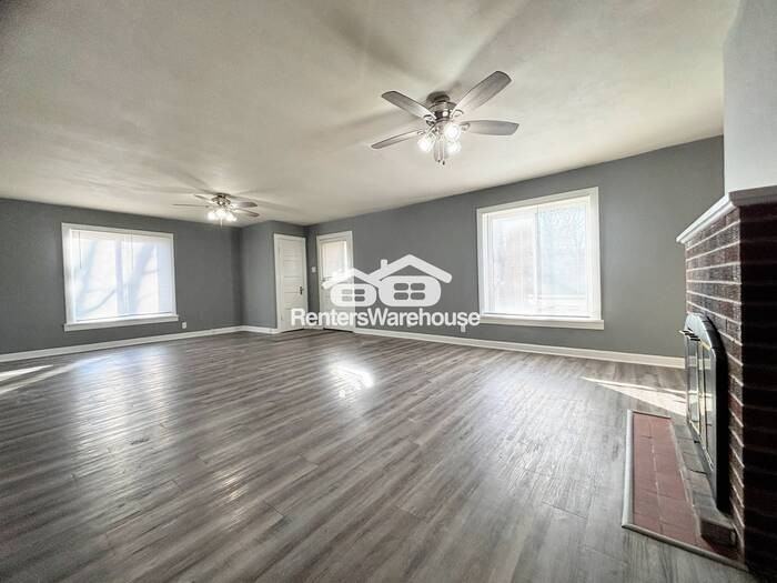 212 N 13th St #1 - Photo 4 of 8