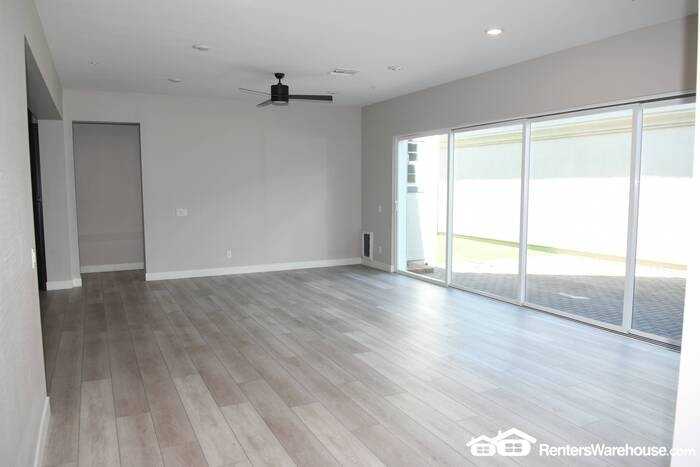 222 E Aster Dr - Photo 2 of 19