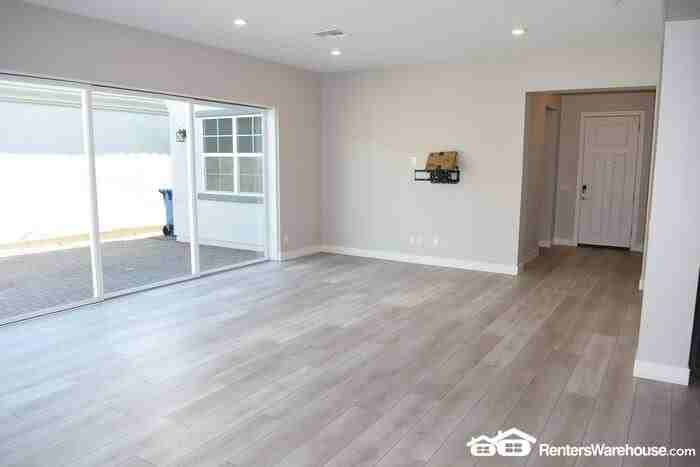 222 E Aster Dr - Photo 3 of 19